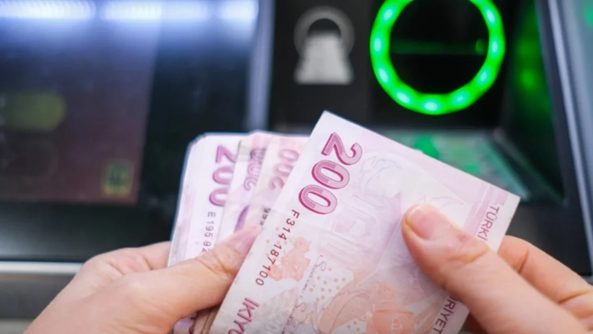 Bayramda Memurun ve Özelde Çalışanların Cebine Girecek Para Belli Oldu! Ramazan Bayramı Mesai Ücreti Hesaplandı - Ekonomi Haberleri